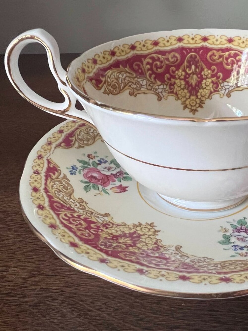 Aynsley England Teacup Ornate Filigree Floral Red Yellow Victorian Style *chip*